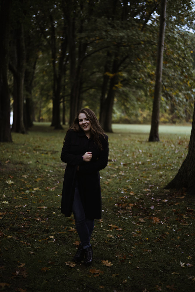 fall photography blogger rain autumn umbrella photo ideas