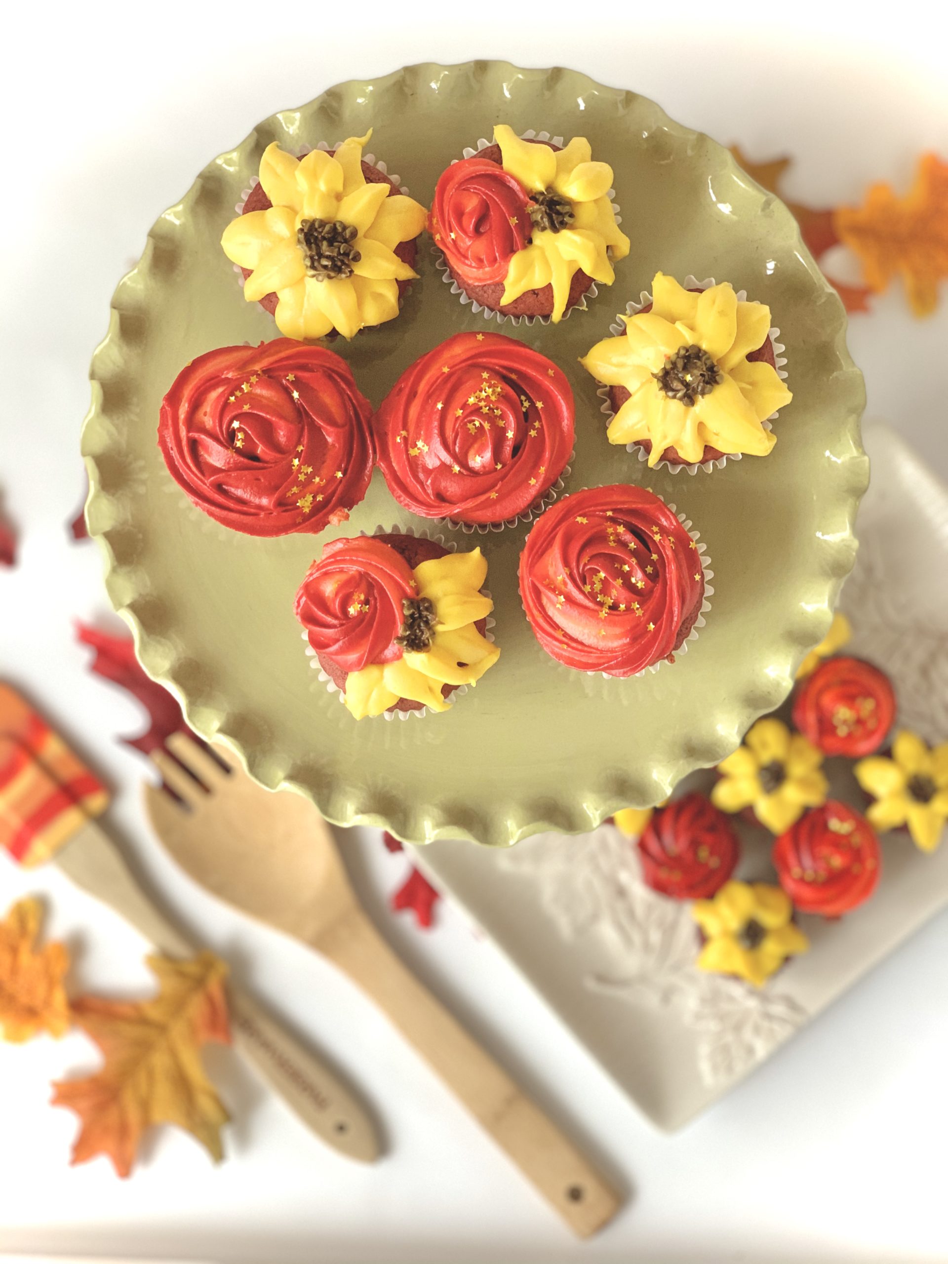 Fall Flower Cupcakes - A gorgeous, delicious, and easy fall cupcake recipe!