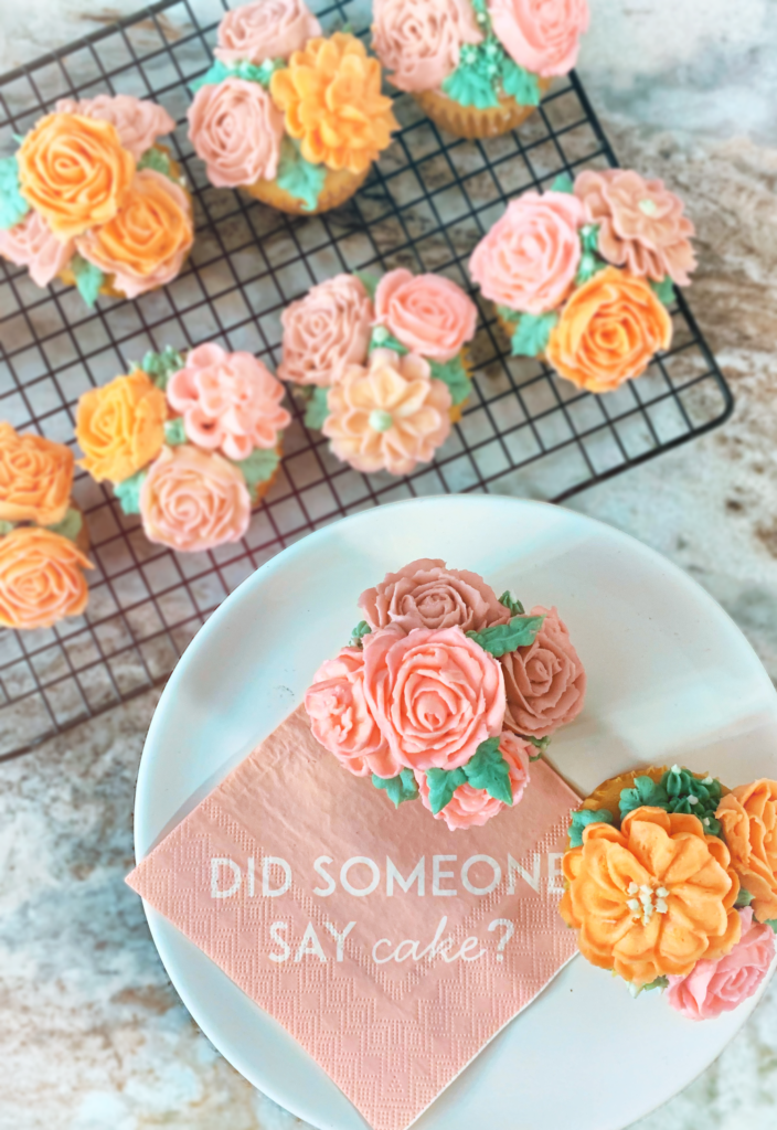 buttercream flower cupcakes decorating tutorial easy for beginner's