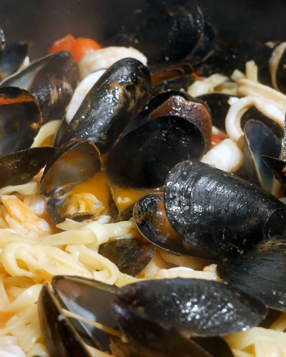 Linguine Allo Scoglio Authentic Italian Seafood Pasta Guide Recipe