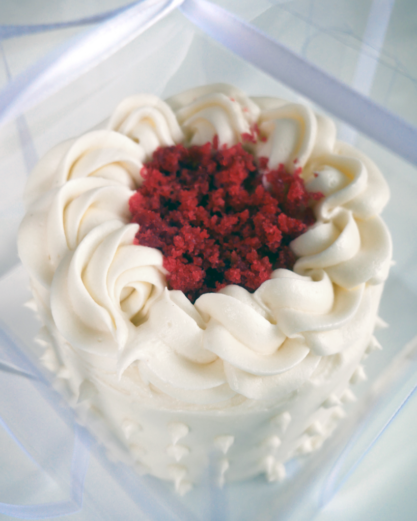 mini red velvet wedding cake taster